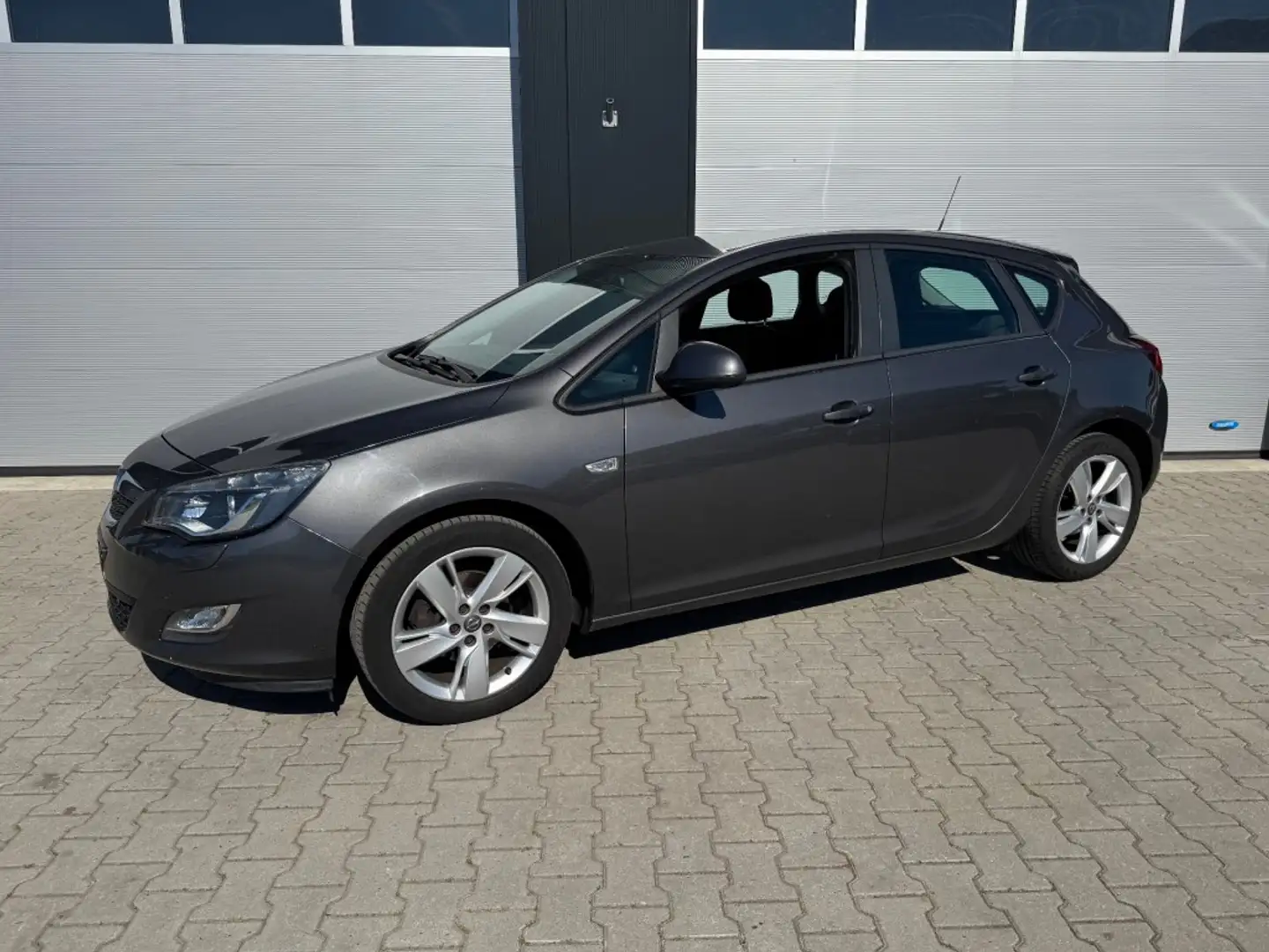 Opel Astra 1.4 TURBO SPORT / Onderhoudshistorie aanwezig / AP Grau - 1
