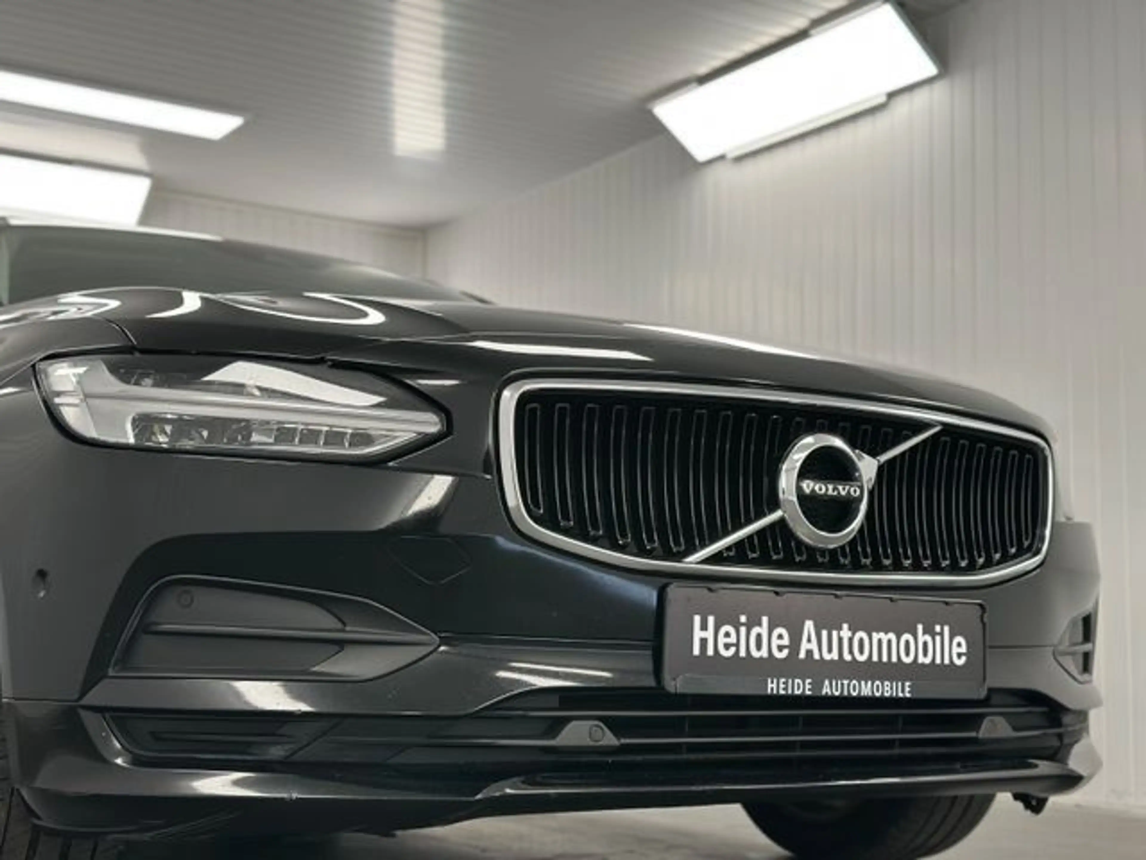 Volvo V90 D5 Kombi Momentum AWD LED AHK Digital Tacho — photo 10