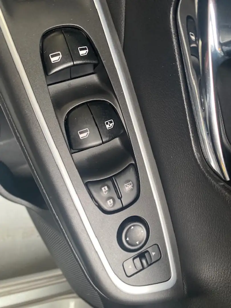 Nissan Micra Micra IG-T 92 Business Edition - 2