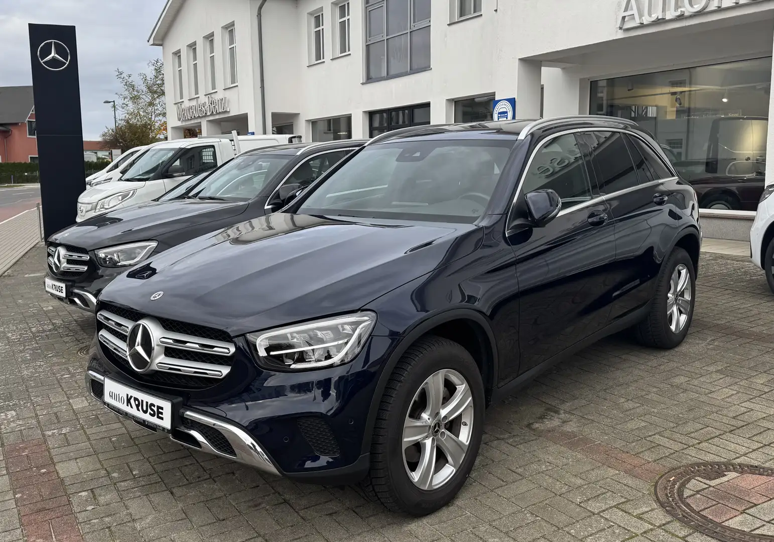 Mercedes-Benz GLC 200 AMG-Line LED Kam TW AHK El-Heckkl. Blau - 2