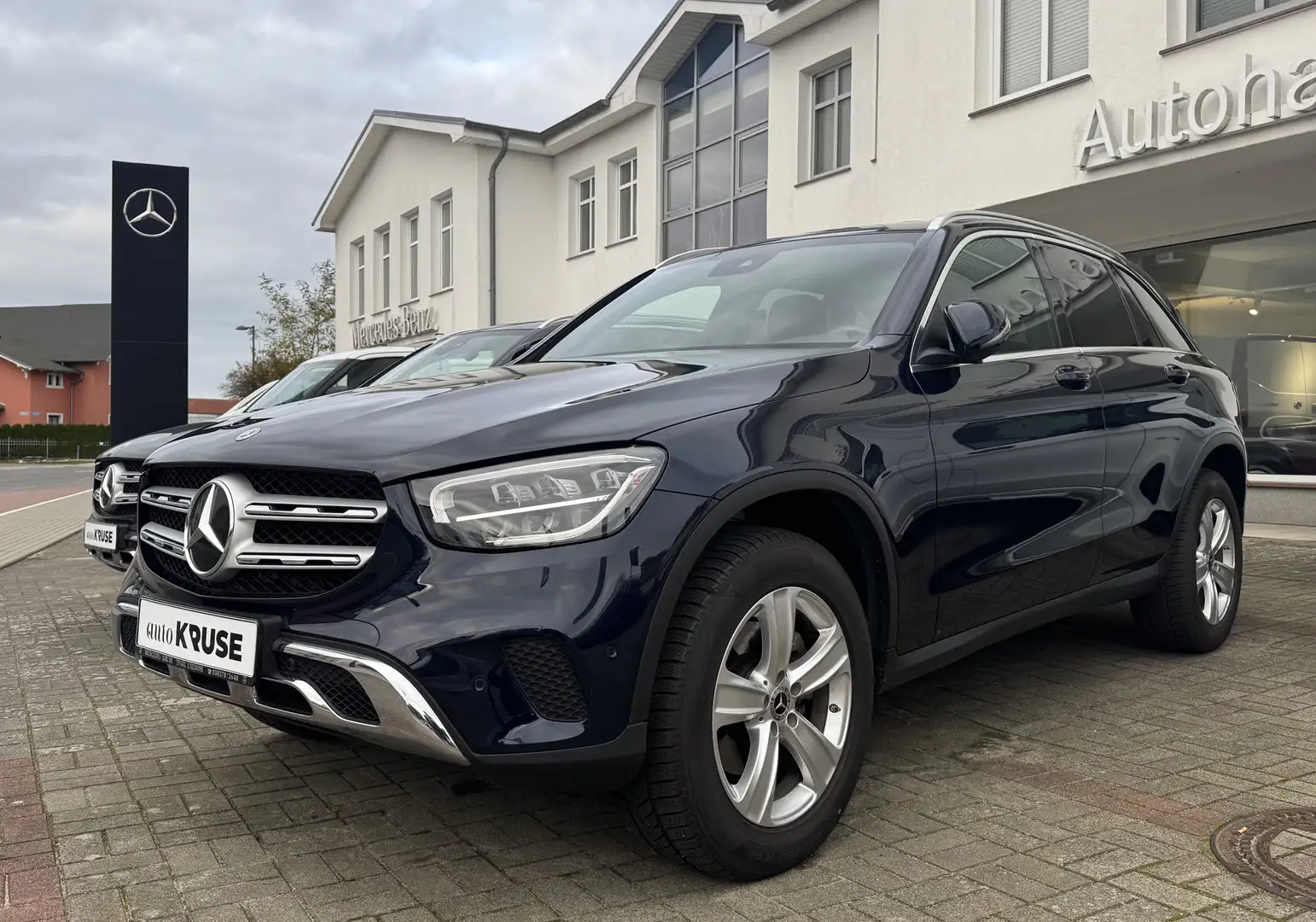 Mercedes-Benz GLC 200 AMG-Line LED Kam TW AHK El-Heckkl. Blau - 1