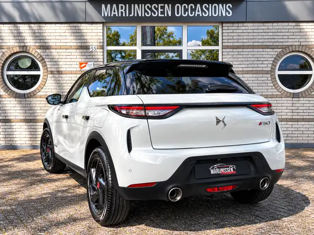 DS Automobiles DS 3 Crossback view 4