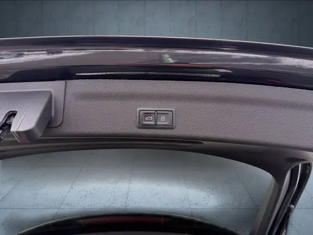 Audi A6 view 15