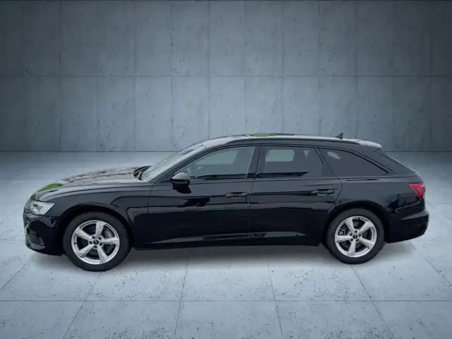 Audi A6 view 3