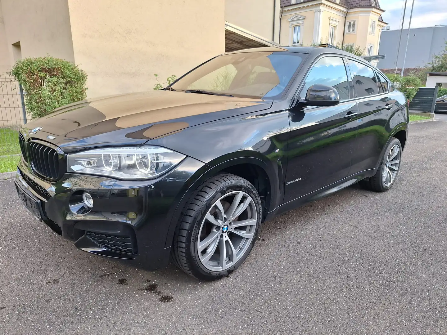BMW X6 X6 xDrive40d M Paket Schwarz - 1