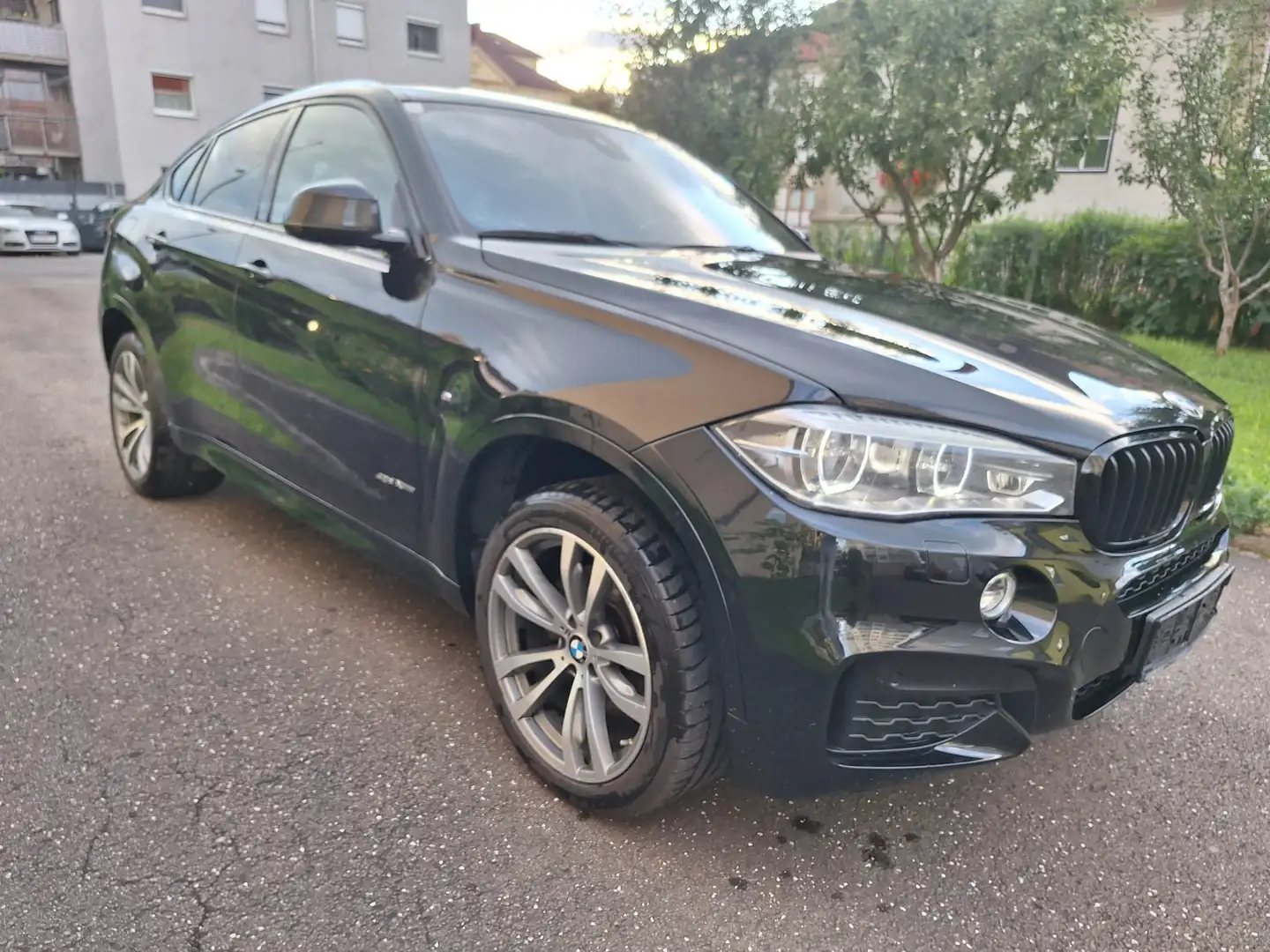 BMW X6 X6 xDrive40d M Paket Schwarz - 2