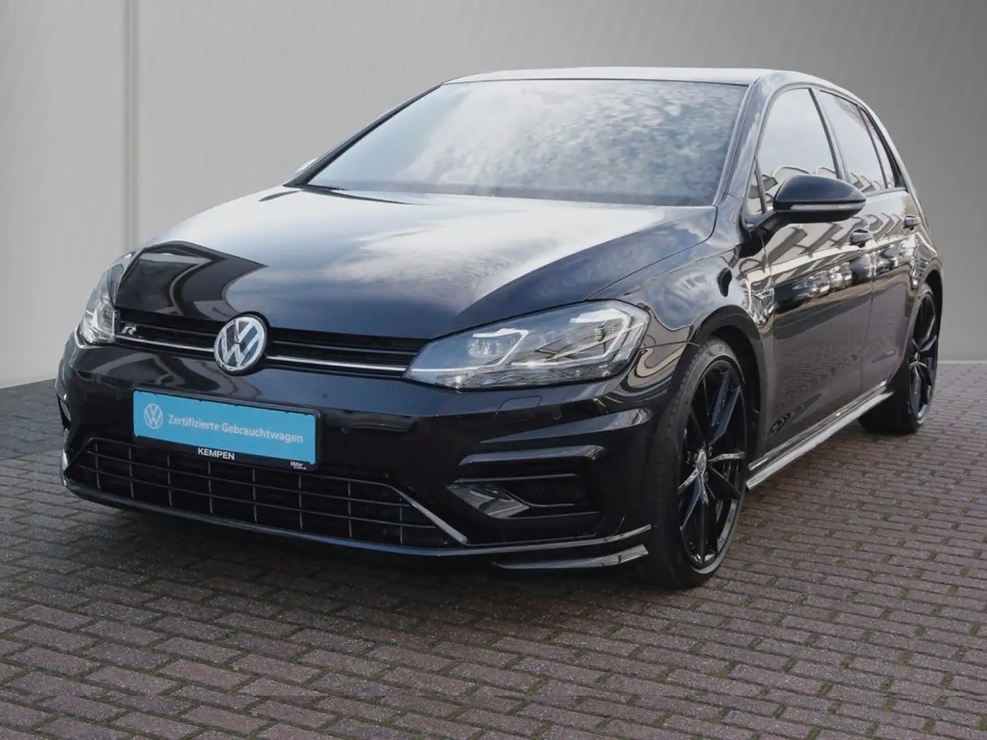 Volkswagen Golf VII R 2.0 TSI 4Motion 19" Pano Schwarz - 2