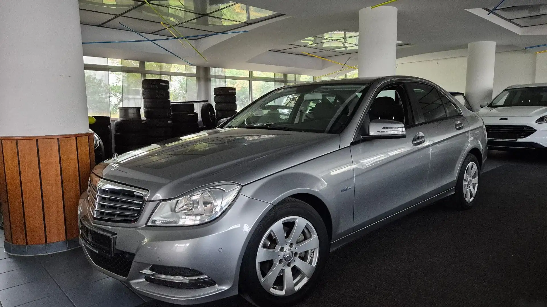 Mercedes-Benz C 180 CGI/BT/Klimaaut/MFL/SHZ/Temp/Top Zustand Silber - 1