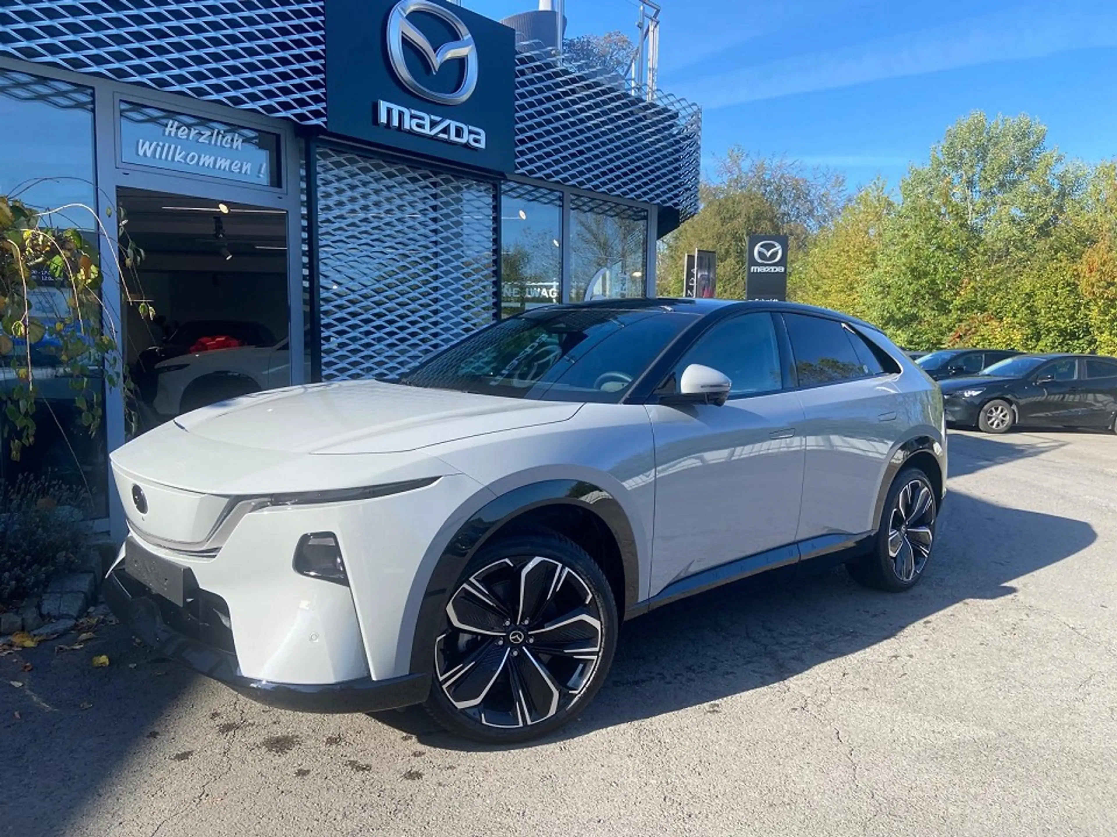 Mazda CX-6e EV 258ps