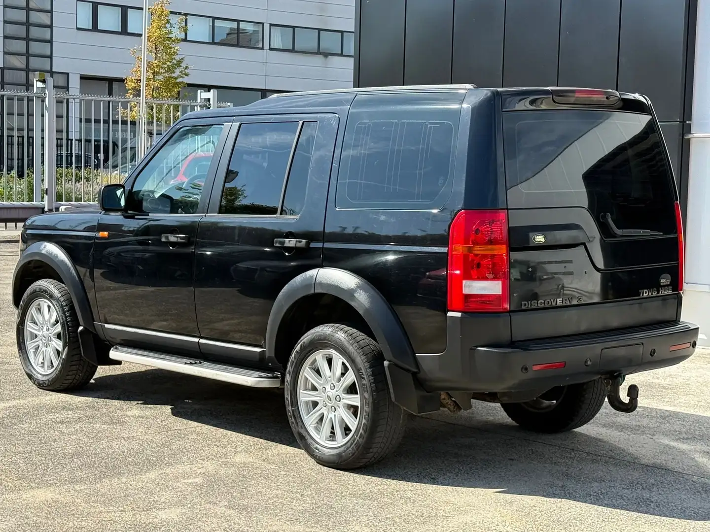 Land Rover Discovery TD V6 Aut. HSE 2.7 Zwart - 2