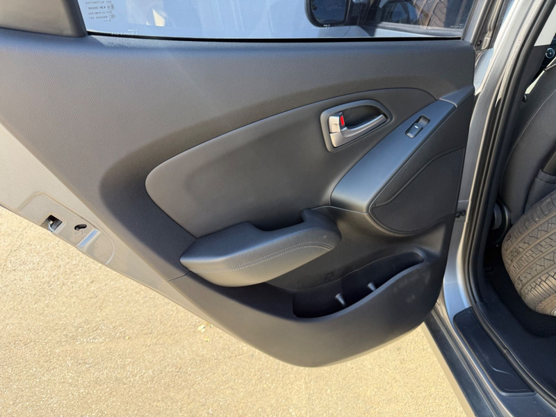 Hyundai iX35 1,7 CRDi FIFA World Cup Edition 2WD PDC — photo 9