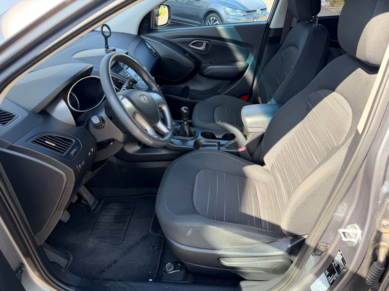 Hyundai iX35 1,7 CRDi FIFA World Cup Edition 2WD PDC — photo 8