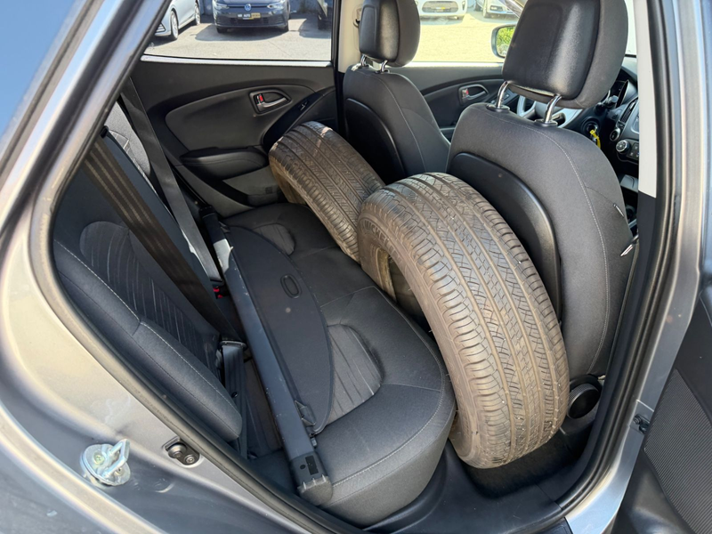 Hyundai iX35 1,7 CRDi FIFA World Cup Edition 2WD PDC — photo 12