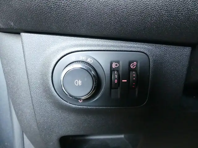 Opel Adam view 6
