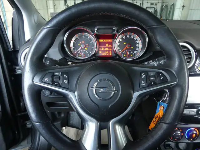 Opel Adam view 7