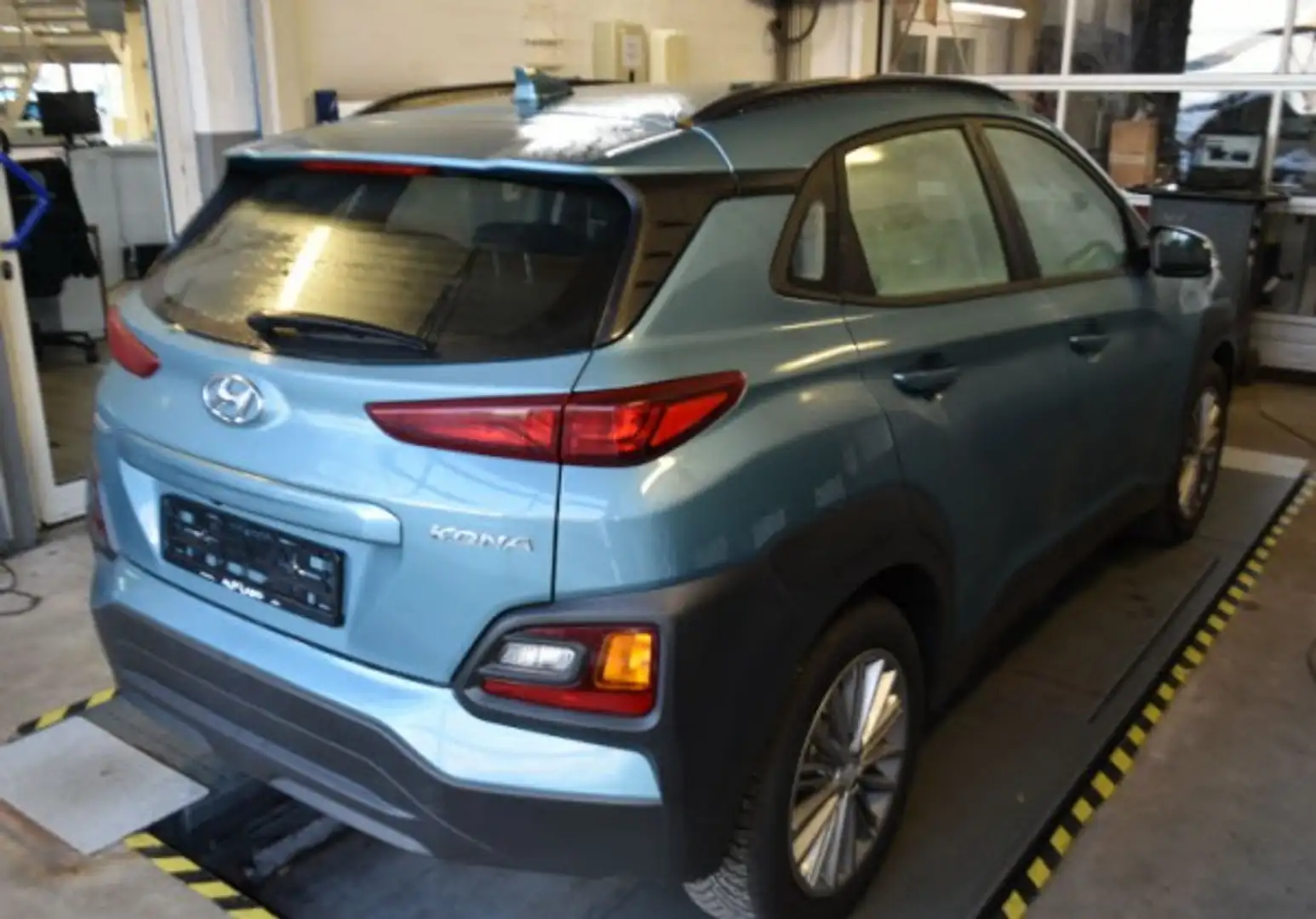 Hyundai KONA 1.0 TGDI Trend 2WD NAVI SHZ KAMERA Bleu - 2