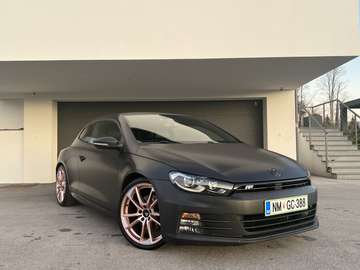 2.0 TSI DSG.R-line.FULL OPREME