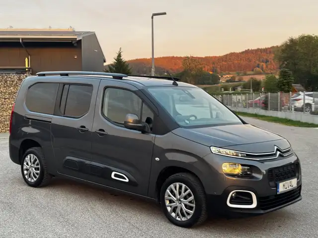 Citroën Berlingo 1.5 Blue HDI FAP Shine XL 7 Sitzer/ACC