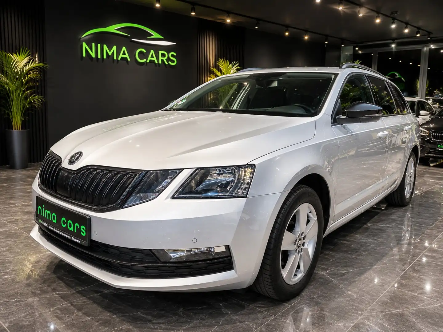 Skoda Octavia Ambition Grau - 1