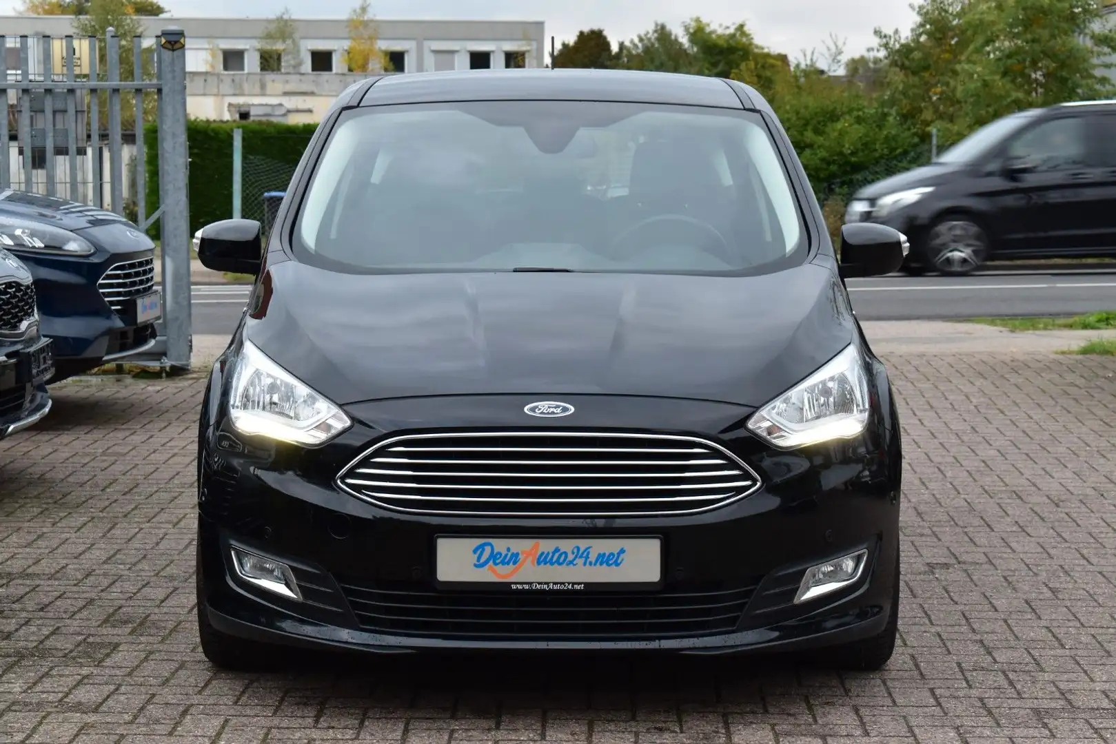Ford C-Max C-MAX Titanium NAVI| Kamera| LED| Tempo.| Si-HZG Schwarz - 2