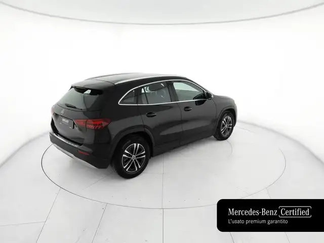 Mercedes-Benz Gla view 5
