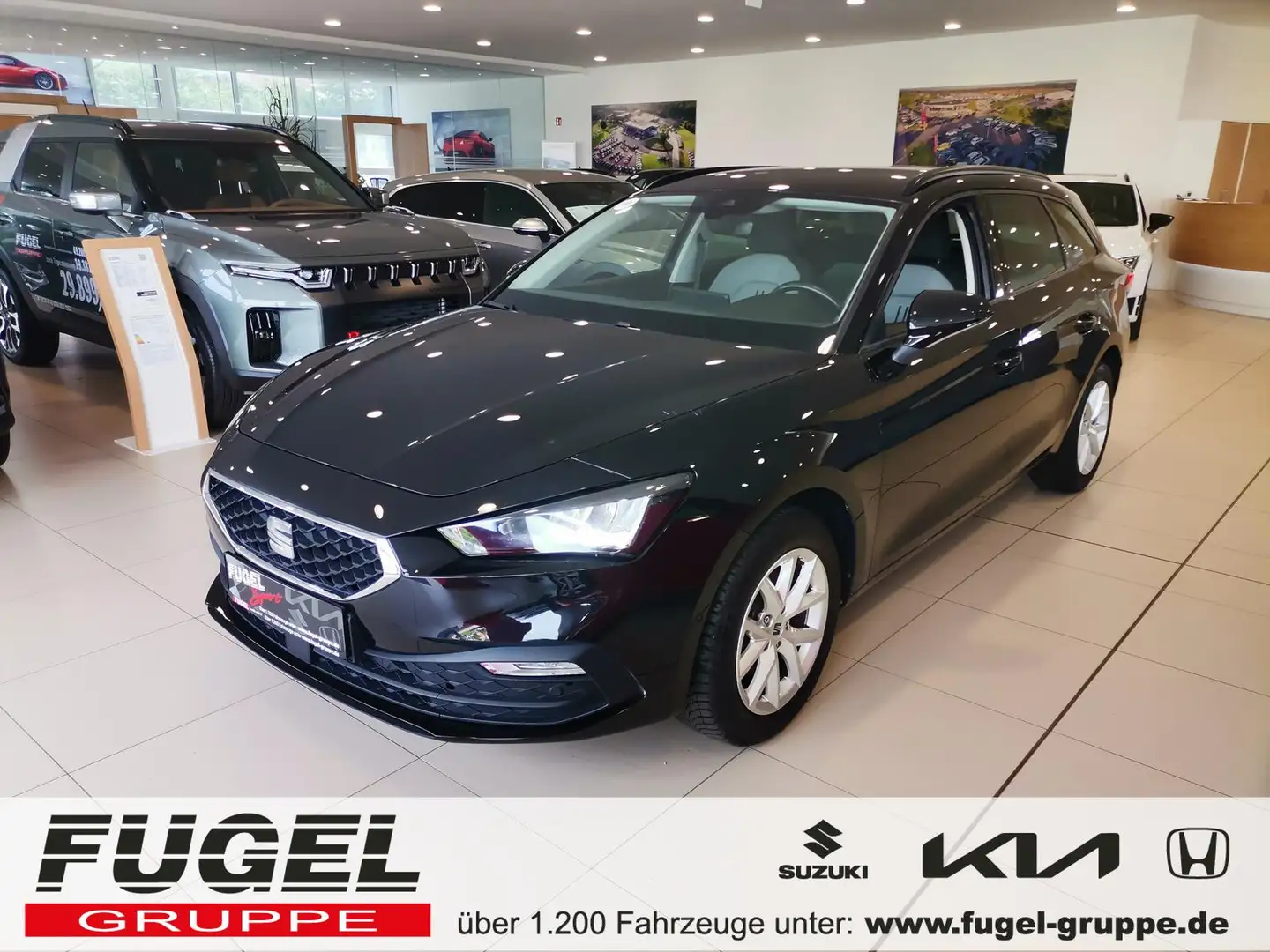 SEAT Leon ST 1.5 eTSI DSG Style Winter|LED|Virt.|AHK|Navi Schwarz - 1