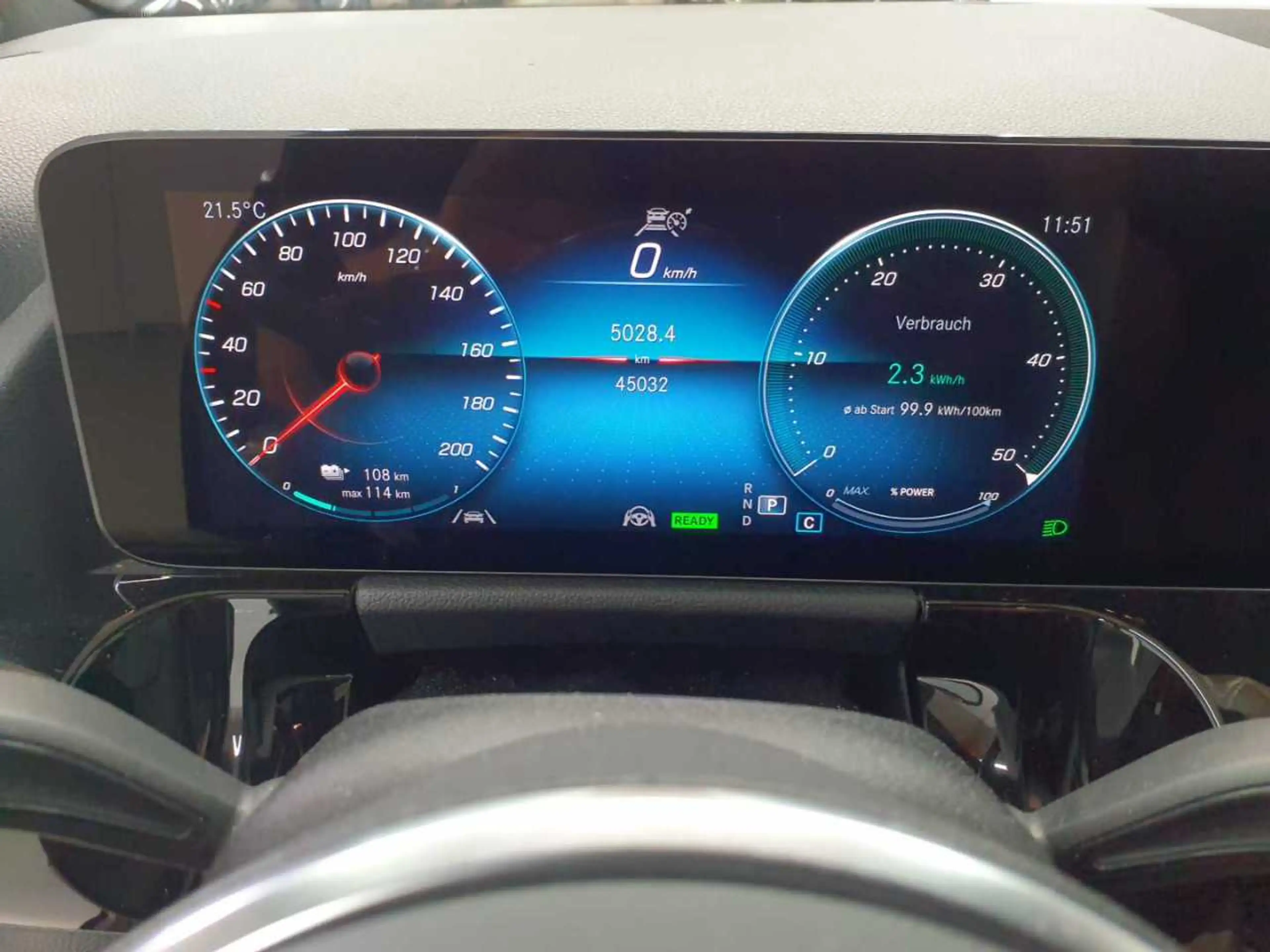 Mercedes-Benz EQA 300 EQA 300 4M Progressive AssiP PANO AHK — photo 11