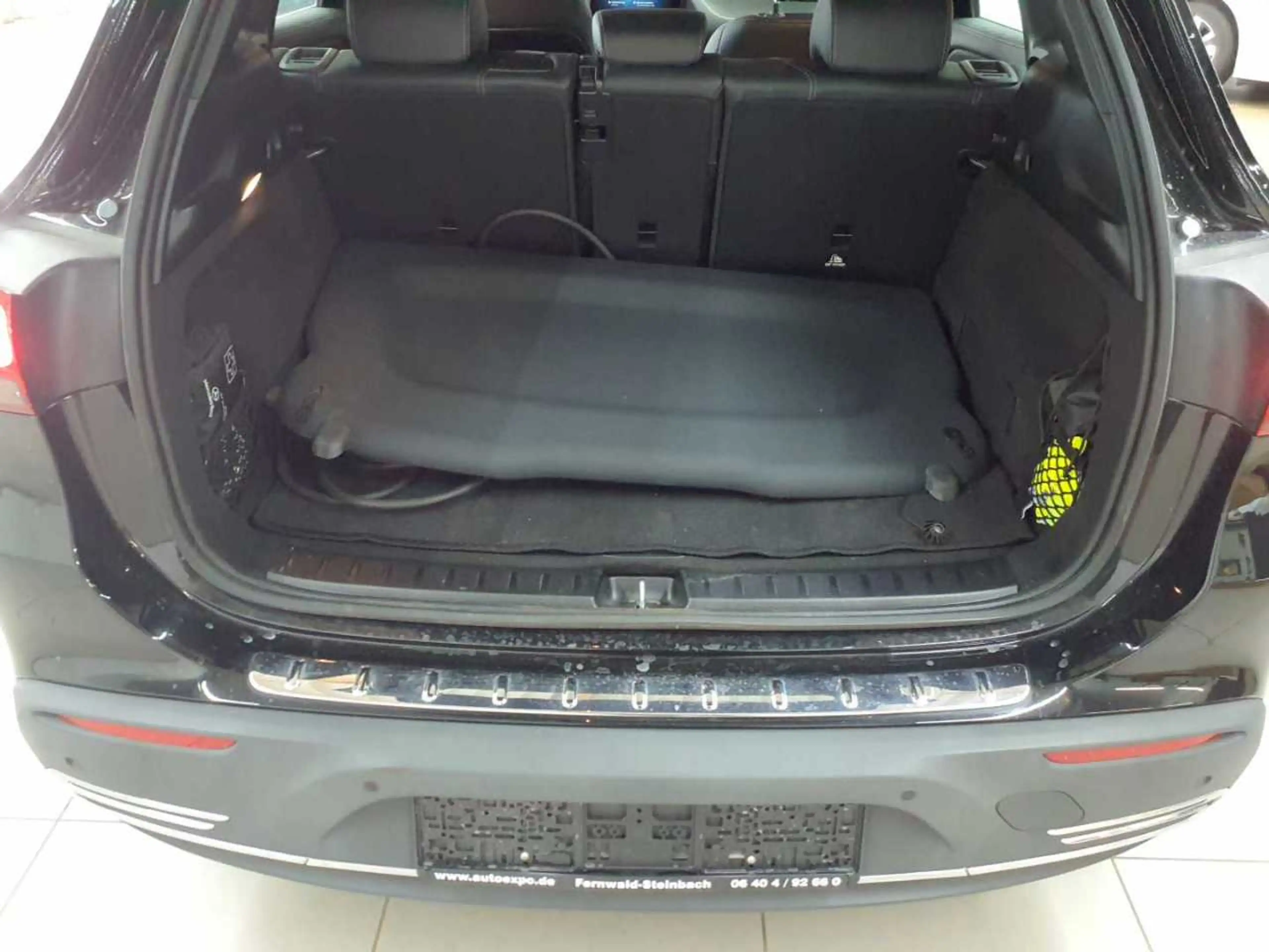Mercedes-Benz EQA 300 EQA 300 4M Progressive AssiP PANO AHK — photo 15
