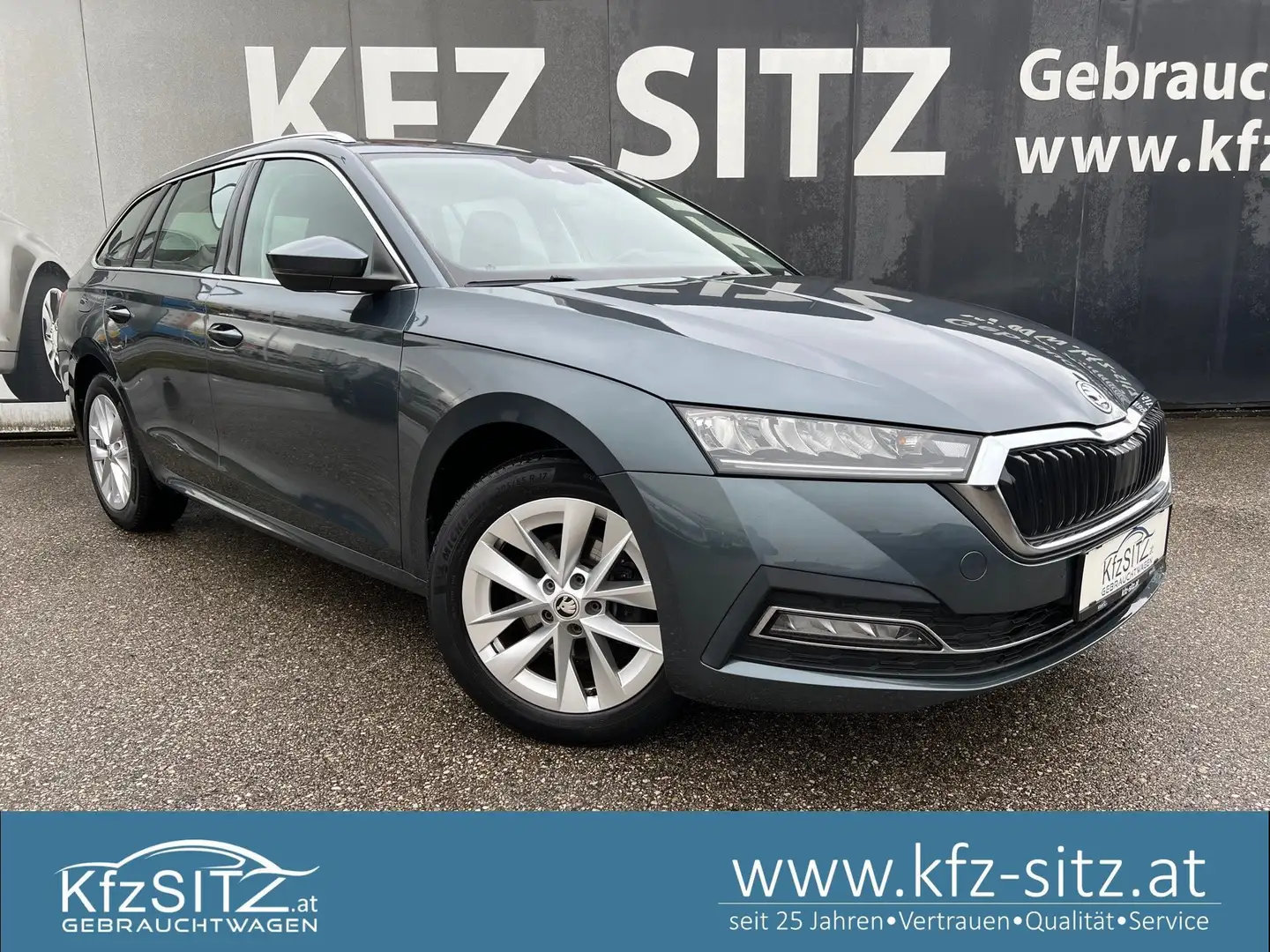 Skoda Octavia Combi 2,0 TDI Premium DSG Grau - 1