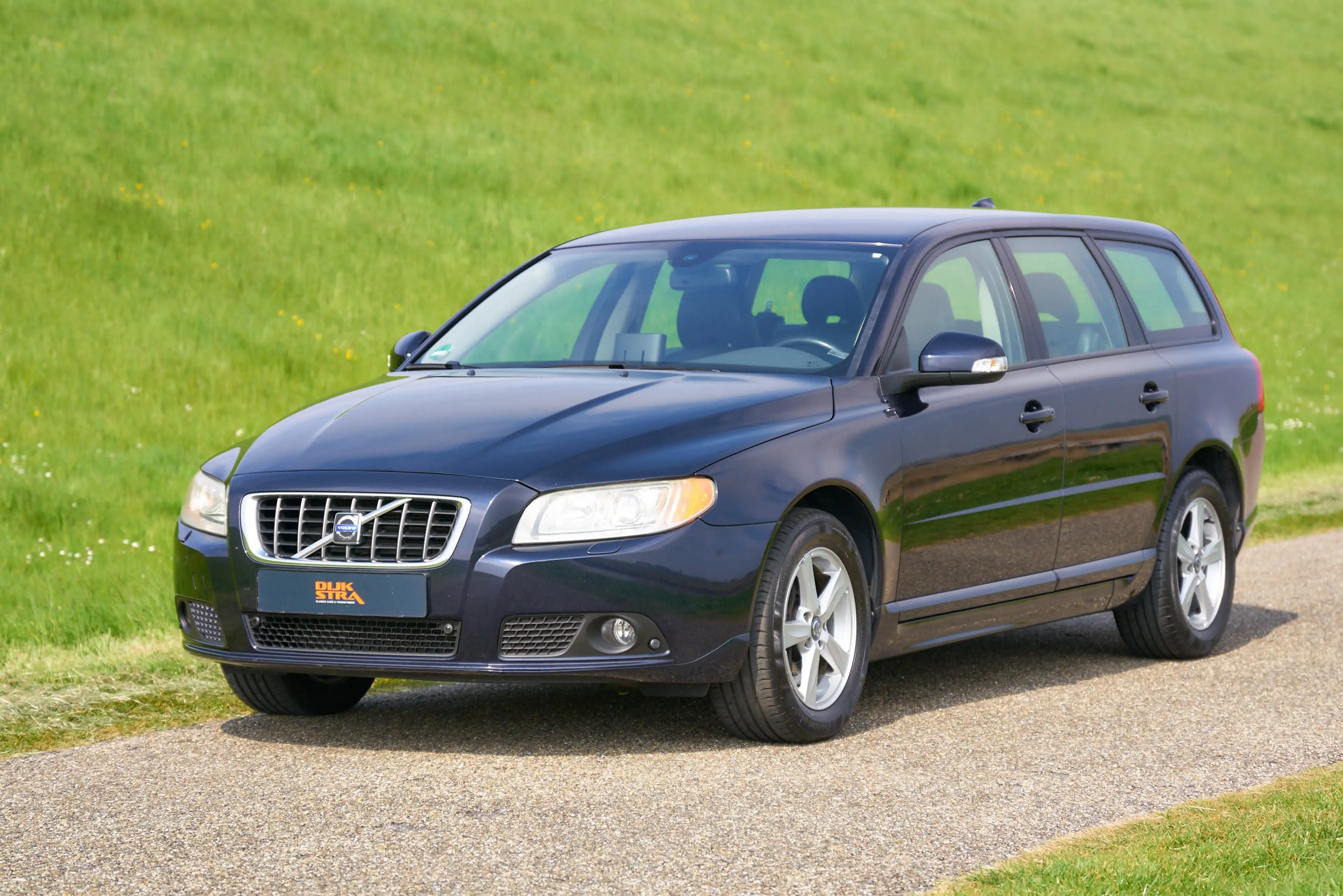 Volvo V70 Momentum 3.2 Geartronic / 134.000 km, oerdegelijk — photo 7