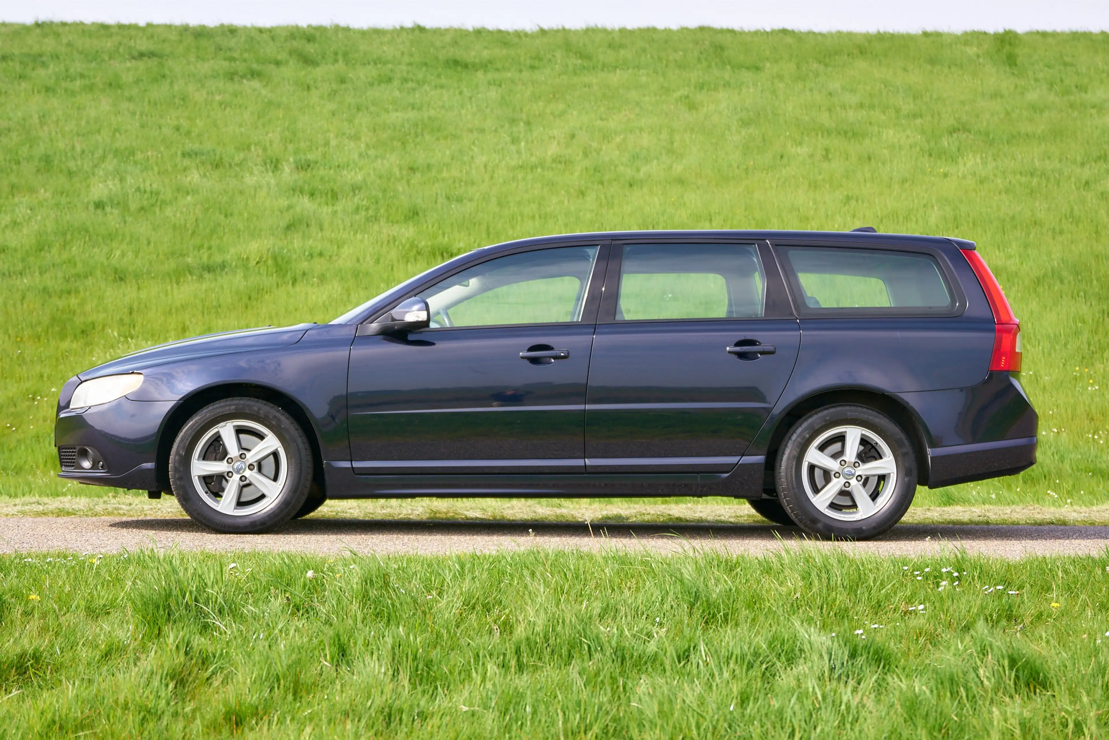 Volvo V70 Momentum 3.2 Geartronic / 134.000 km, oerdegelijk — photo 9