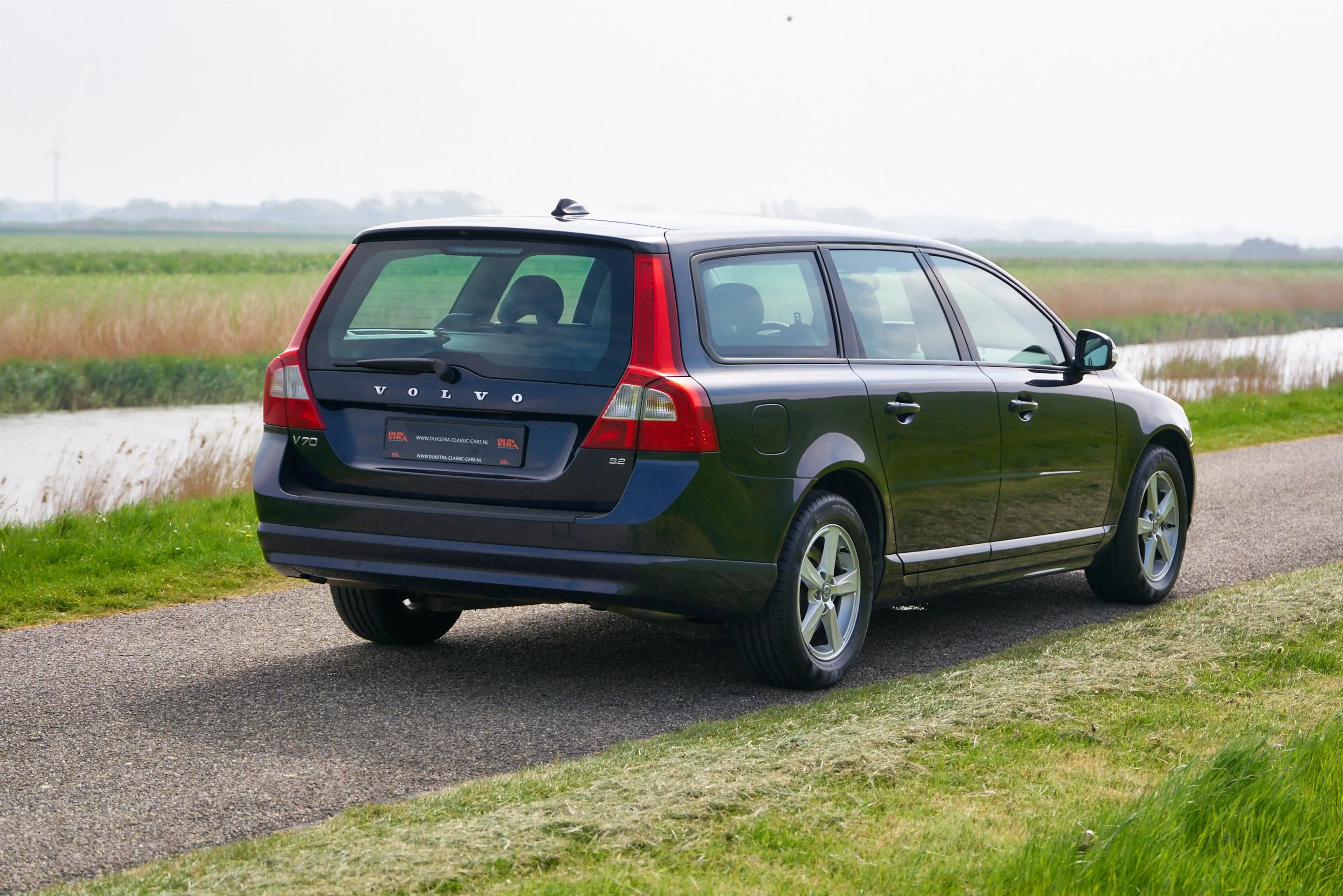 Volvo V70 Momentum 3.2 Geartronic / 134.000 km, oerdegelijk — photo 13