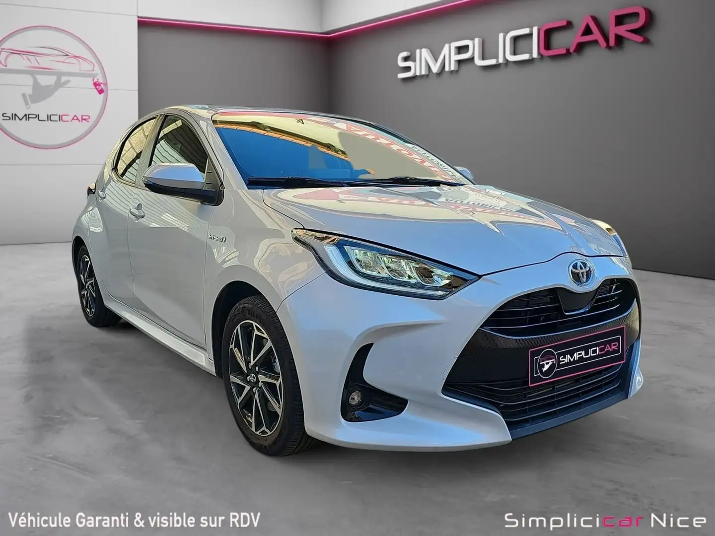 Toyota Yaris Design Blanc - 1