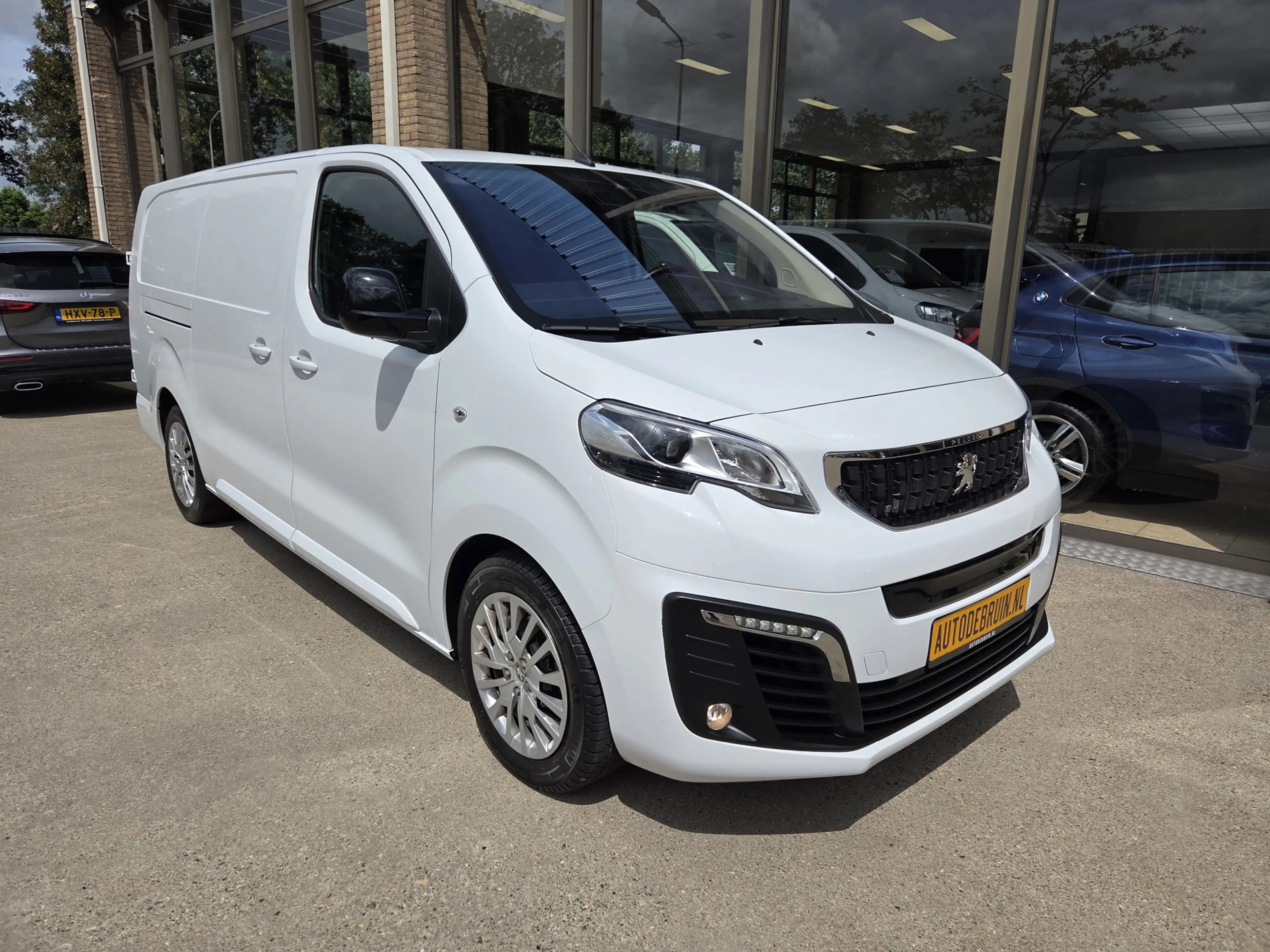 Peugeot e-Expert Long L3 75 kWh Xenon Stoelverwarming Airco Achteru — photo 4