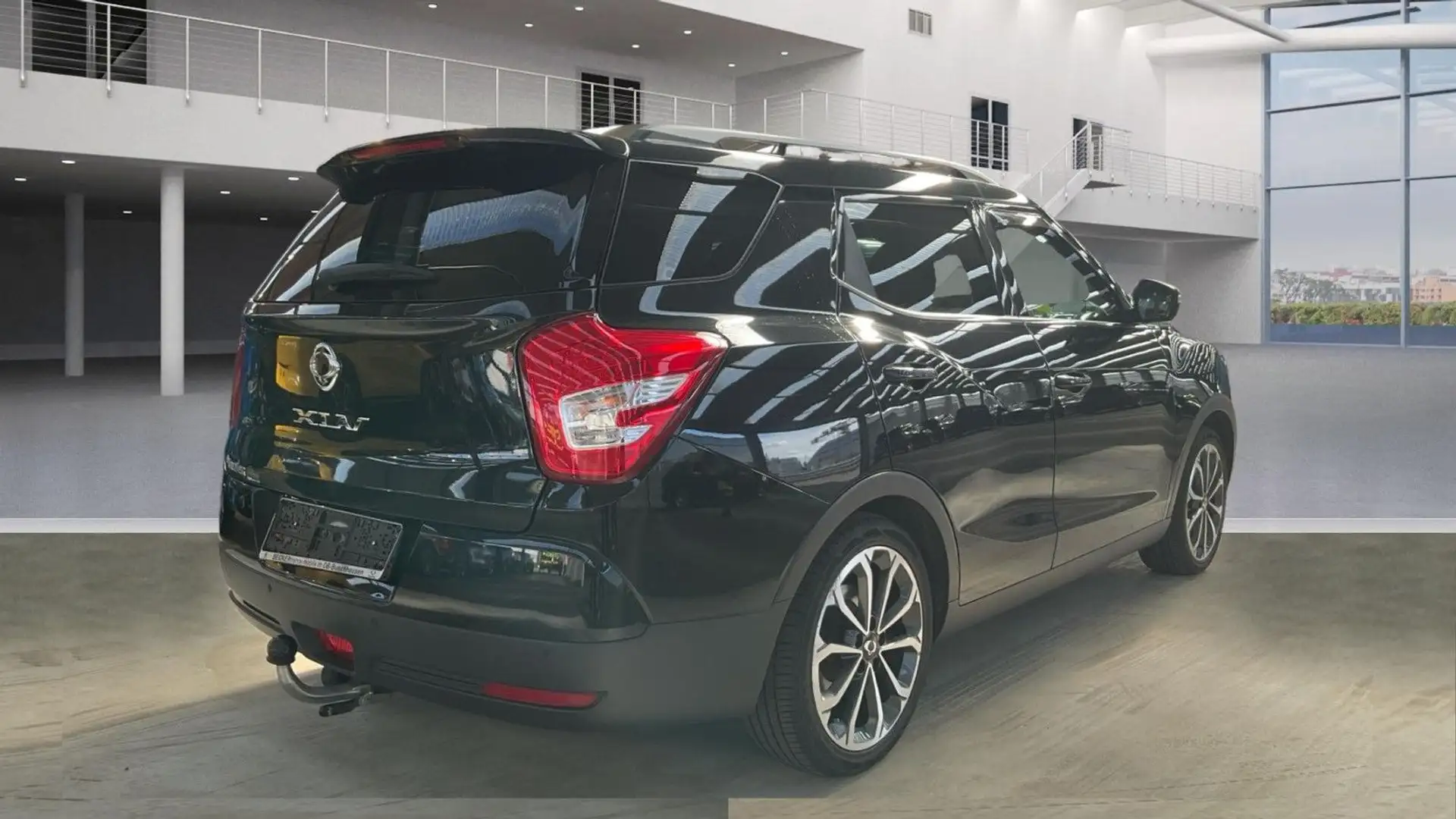 SsangYong XLV E-XGI 1. HAND KAMERA NAVI AHK WINTERPAKET Fekete - 2