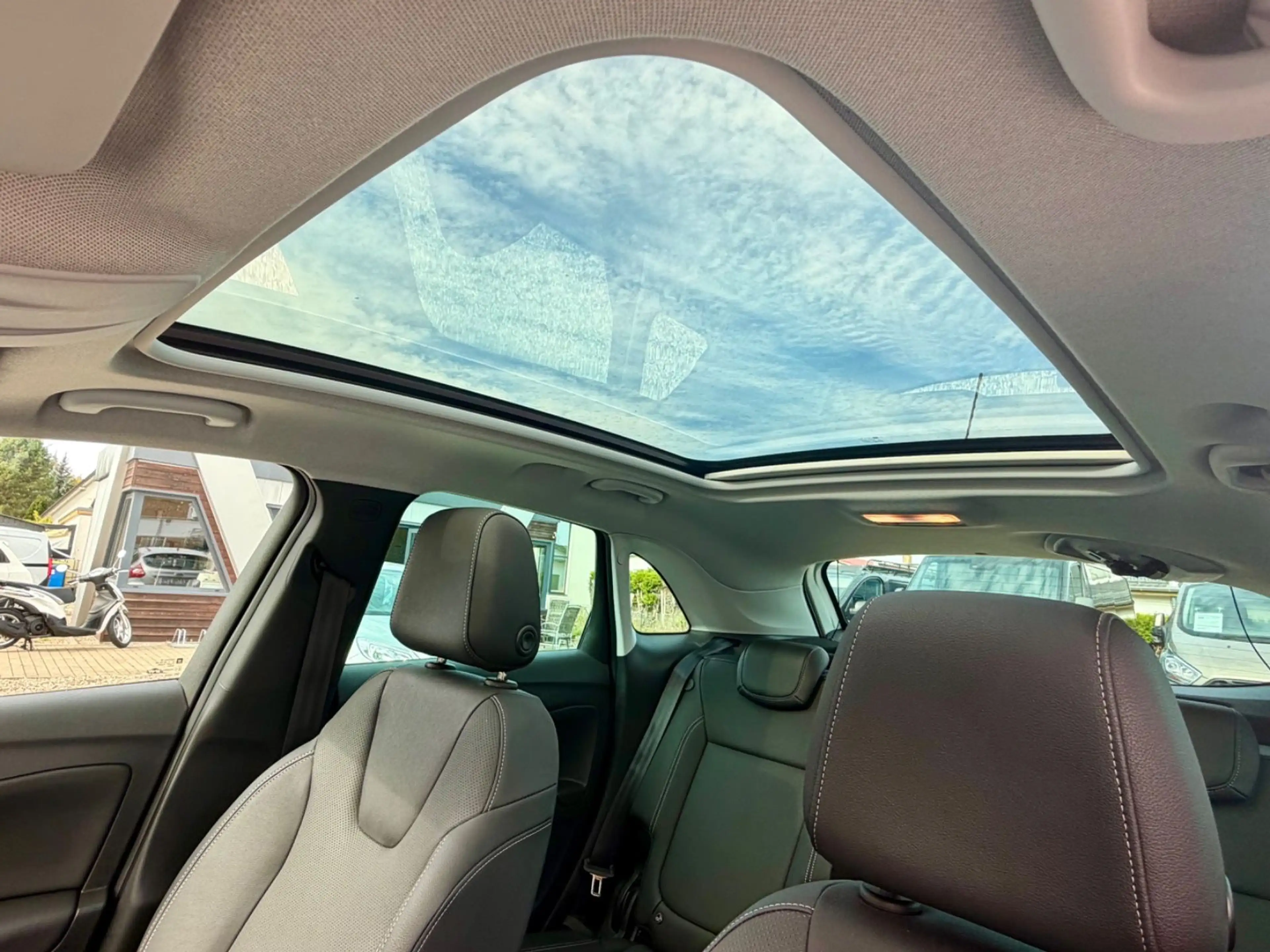Opel Crossland X Crossland Ultimate, Autom., Leder, LED, Kamera — photo 15