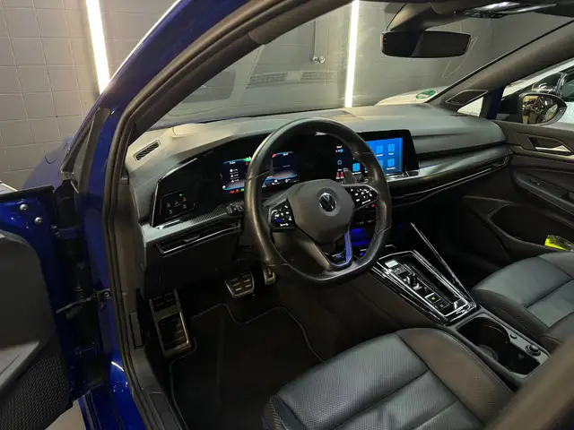Volkswagen Golf view 6