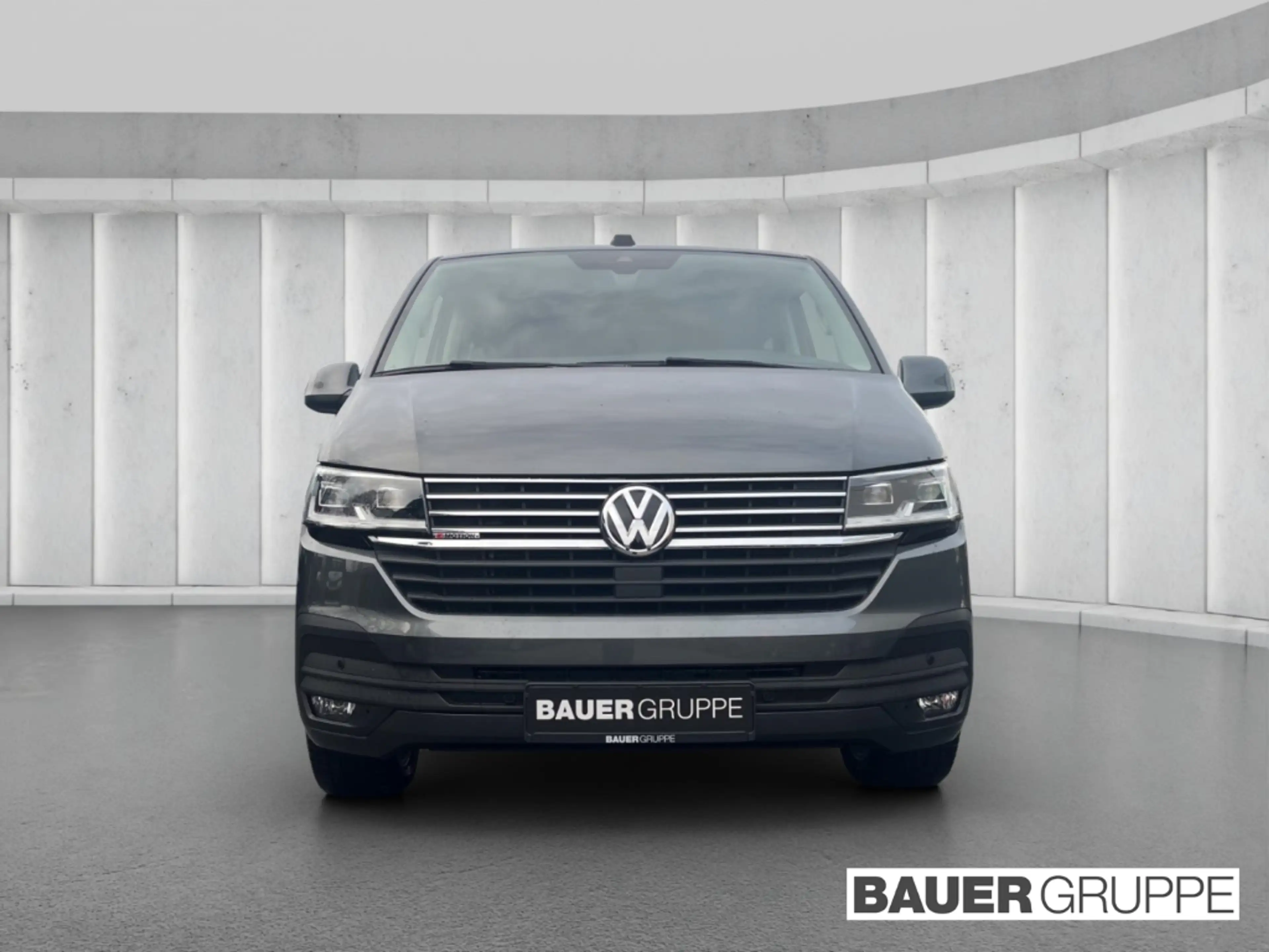 Volkswagen T6.1 Multivan 2.0 TDI Comfortline 4MOTION DSG Navi AHK — photo 2
