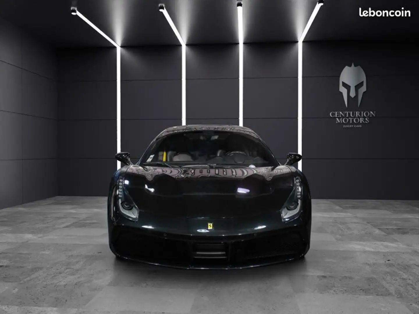 Ferrari 488 3.9 670 Noir - 2