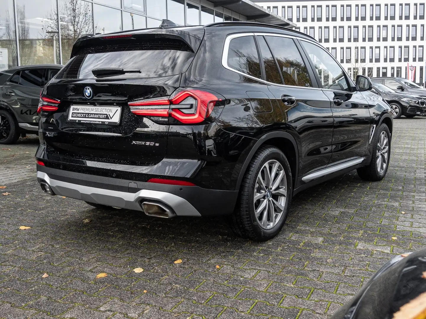 BMW X3 xDrive30e HYBRID Aut. LED+HiFi+KAMERA+NAVI+19"+AN Schwarz - 2