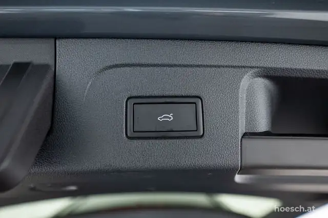 Volkswagen Touran view 11