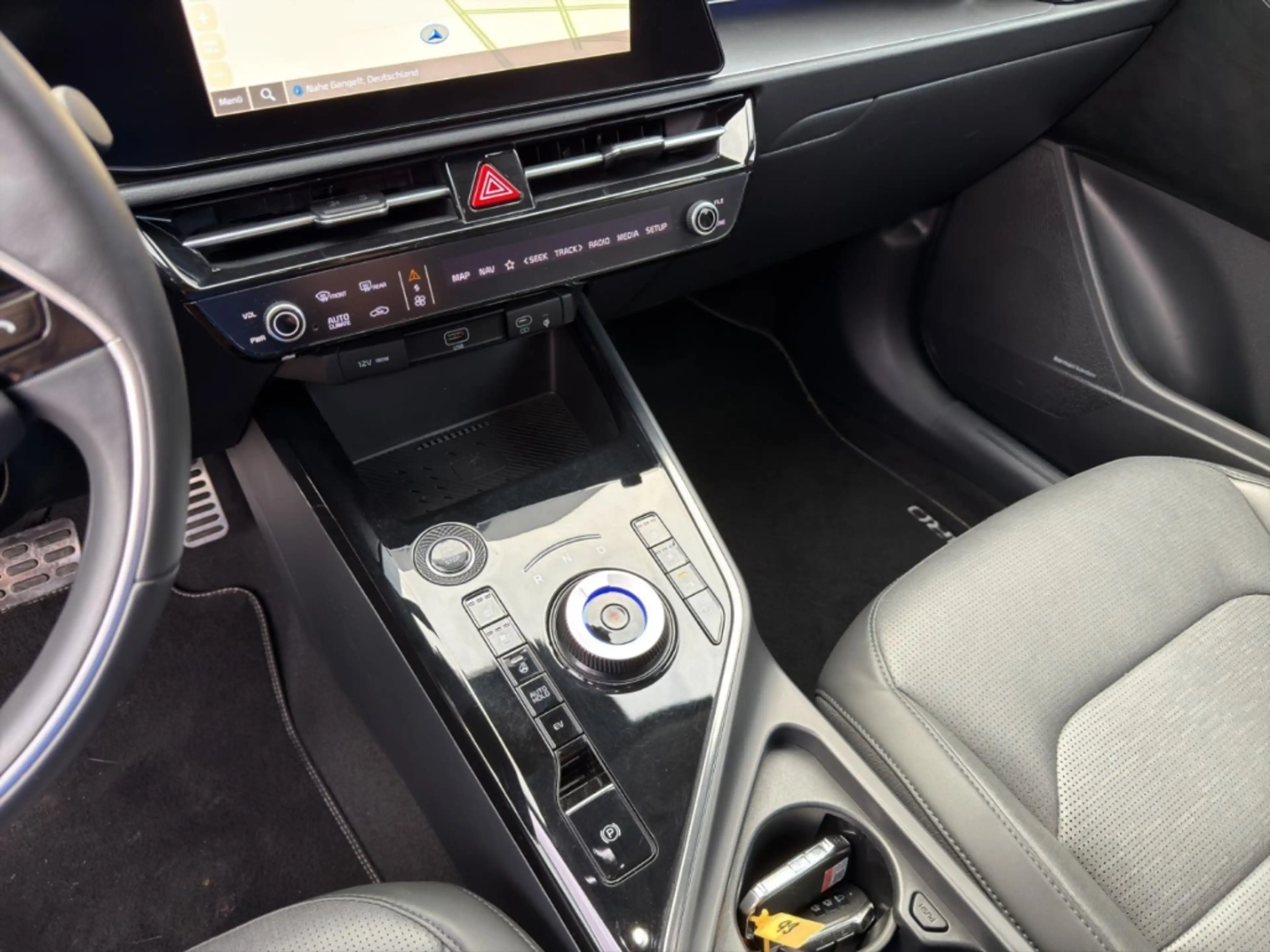 Kia Niro 1.6 Plug-in Hybrid PHEV Spirit El. Panodach El. He — photo 12
