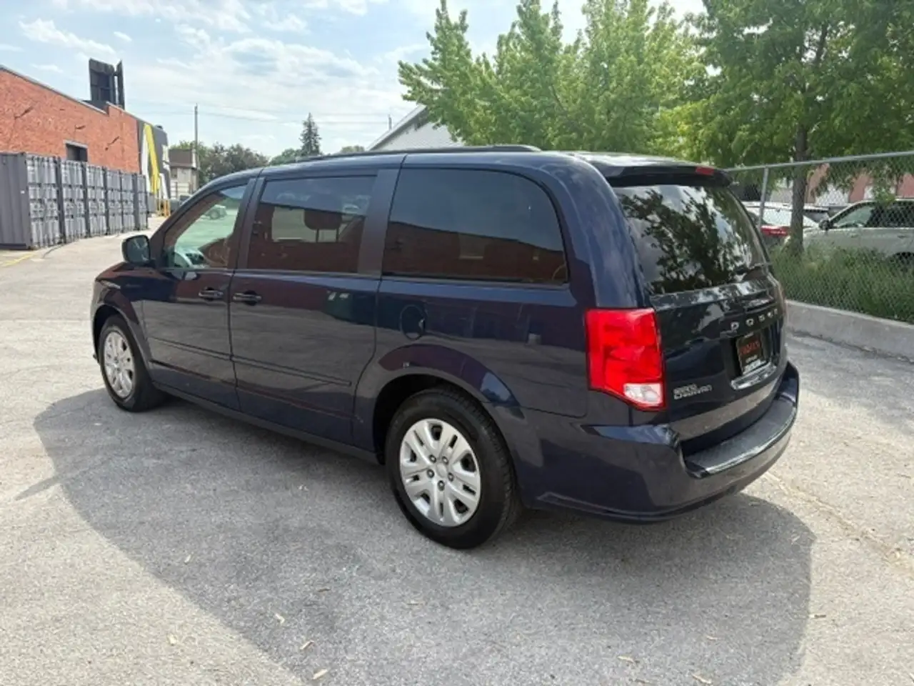 Dodge Grand Caravan photo Dodge Grand Caravan