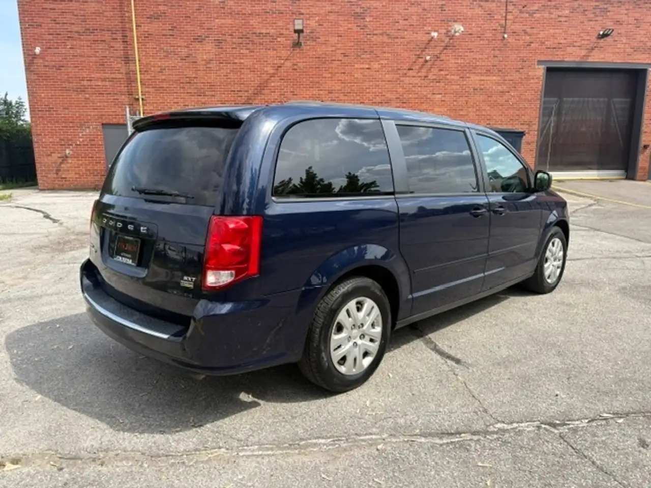 Dodge Grand Caravan photo Dodge Grand Caravan