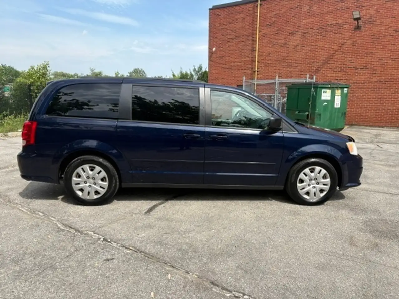 Dodge Grand Caravan photo Dodge Grand Caravan