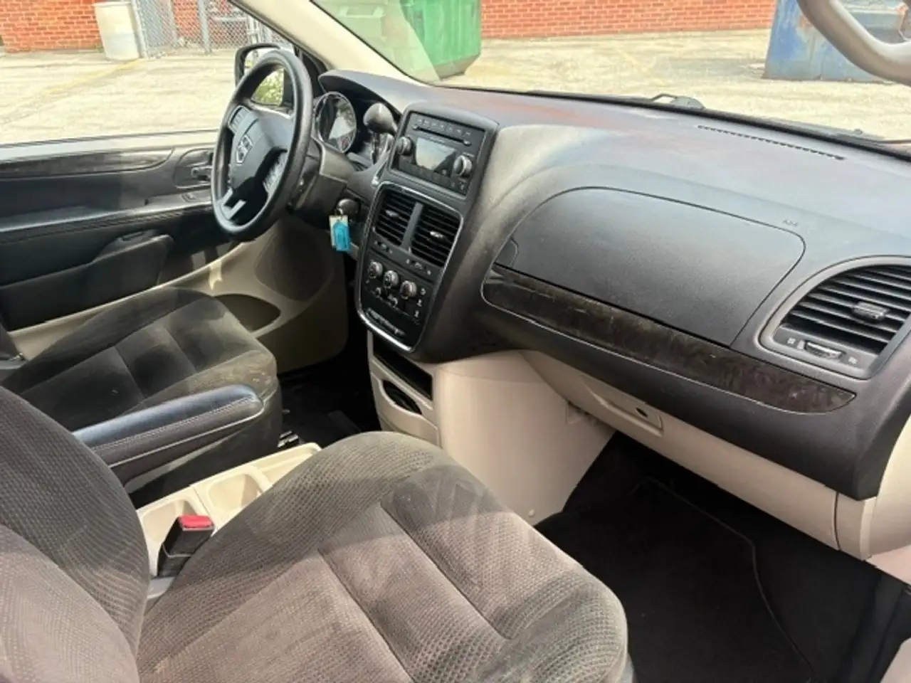 Dodge Grand Caravan photo Dodge Grand Caravan