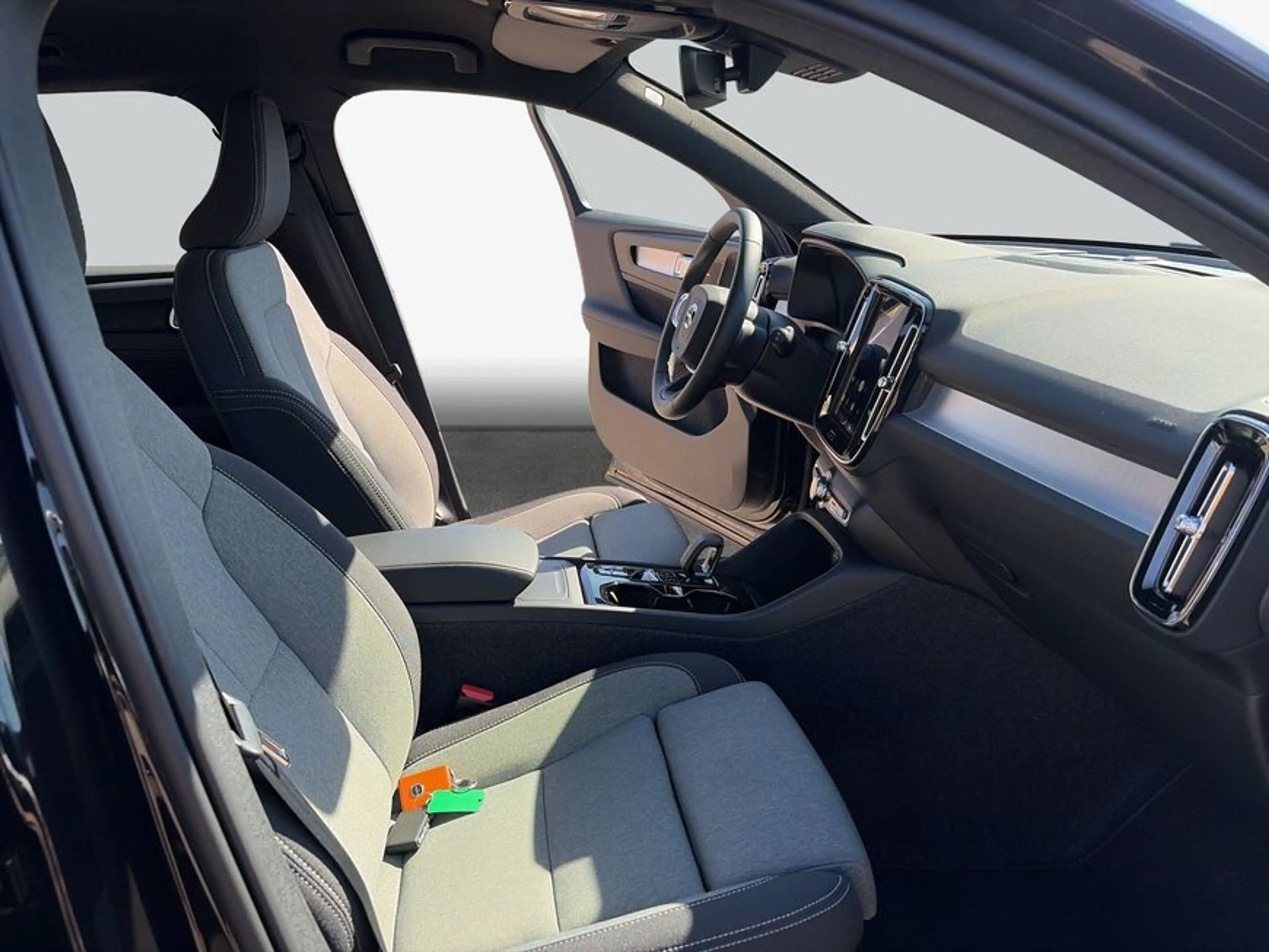 Volvo XC40 XC40 B3 B DKG Plus Black Edition — photo 12
