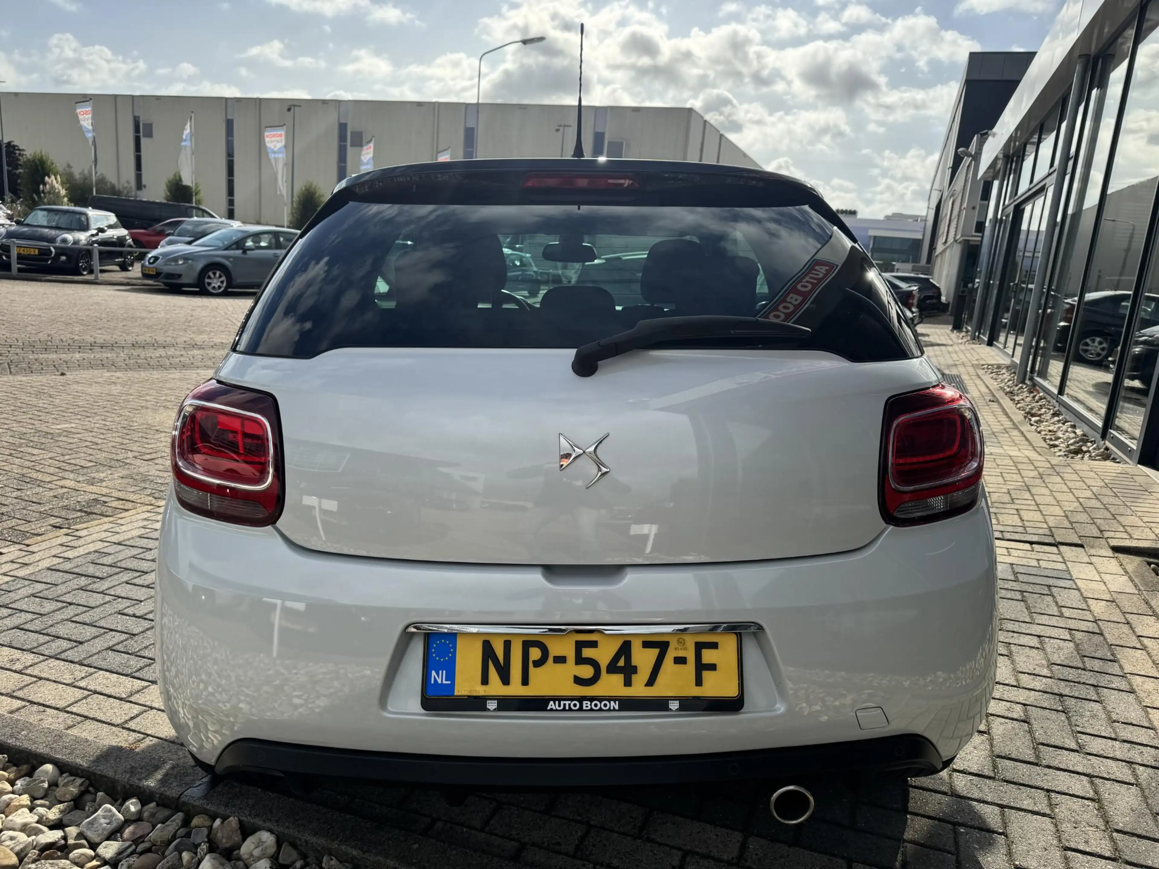 Citroen DS3 1.2 82PK SO CHIC : NAVI/LED/CLIMA/2XPDC /KUIPZETEL — photo 3