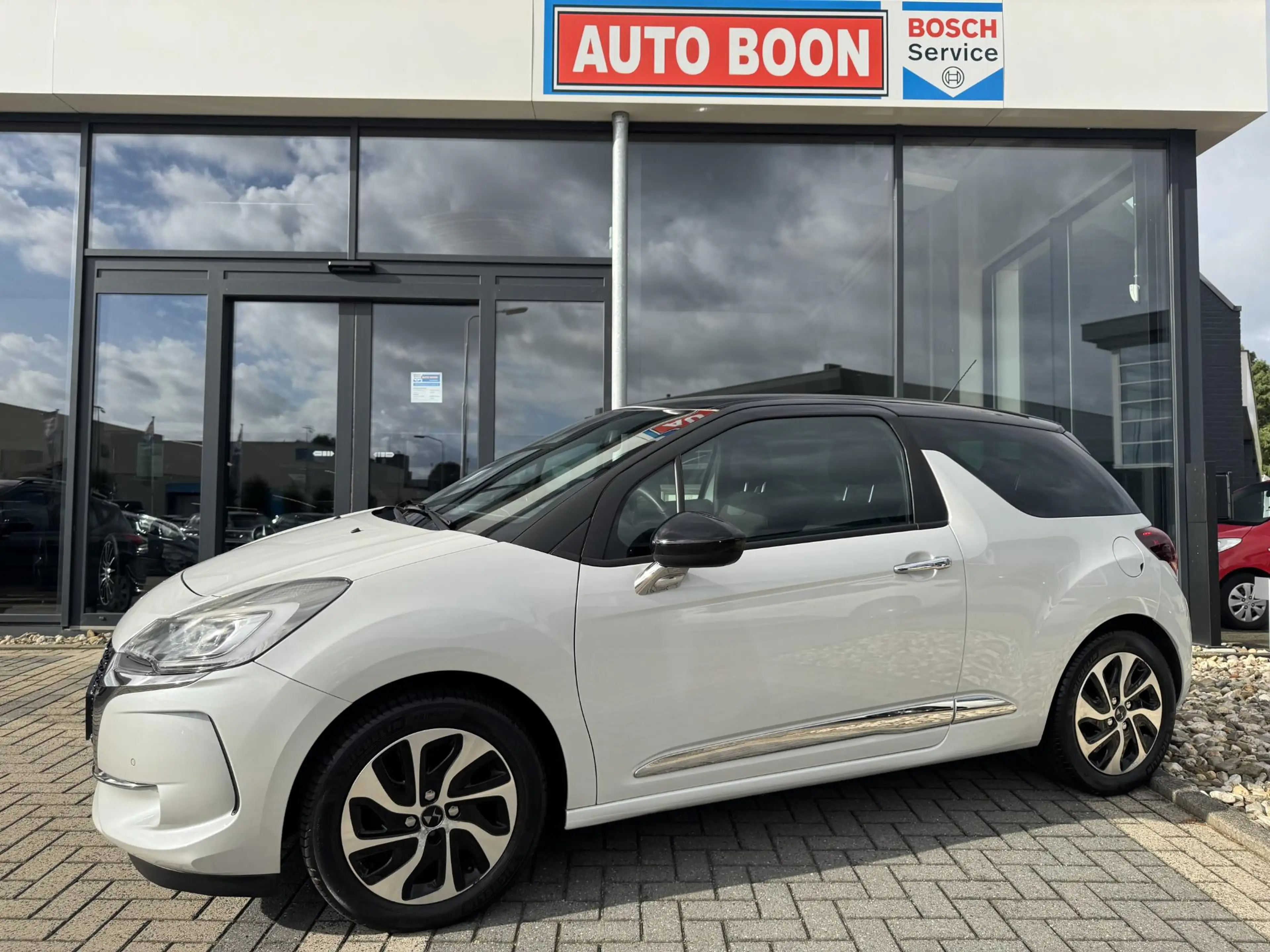 Citroen DS3 1.2 82PK SO CHIC : NAVI/LED/CLIMA/2XPDC /KUIPZETEL