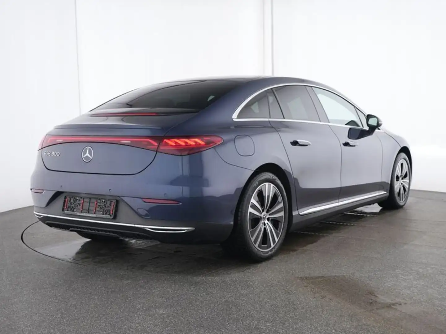 Mercedes-Benz EQE 300 Electric Art Advanced Plus + ServiceCare Blau - 2